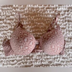 Victoria’s Secret Incredible Bra